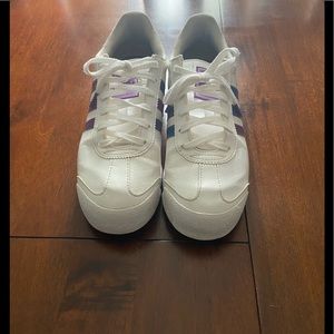 Adidas Samoa size 4 1/2